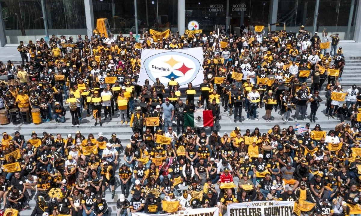 18 años tiene Mike Tomlin como entrenador en jefe de Steelers, en los que Pittsburgh nunca ha tenido una campaña perdedora, pero sí un récord de 8-11 en postemporada en ese período