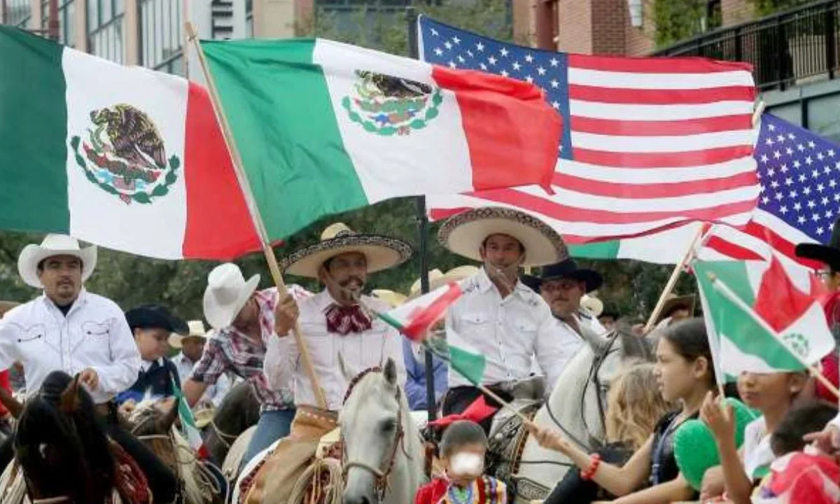 En EU connacionales organizan desfiles, conciertos y reuniones familiares como parte de los festejos patrios mexicanos