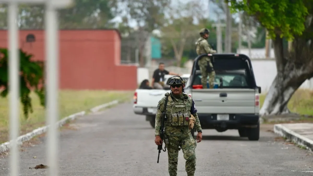 Gobierno informa detención de diversos empresarios y funcionarios señalados de 'huachicoleo'