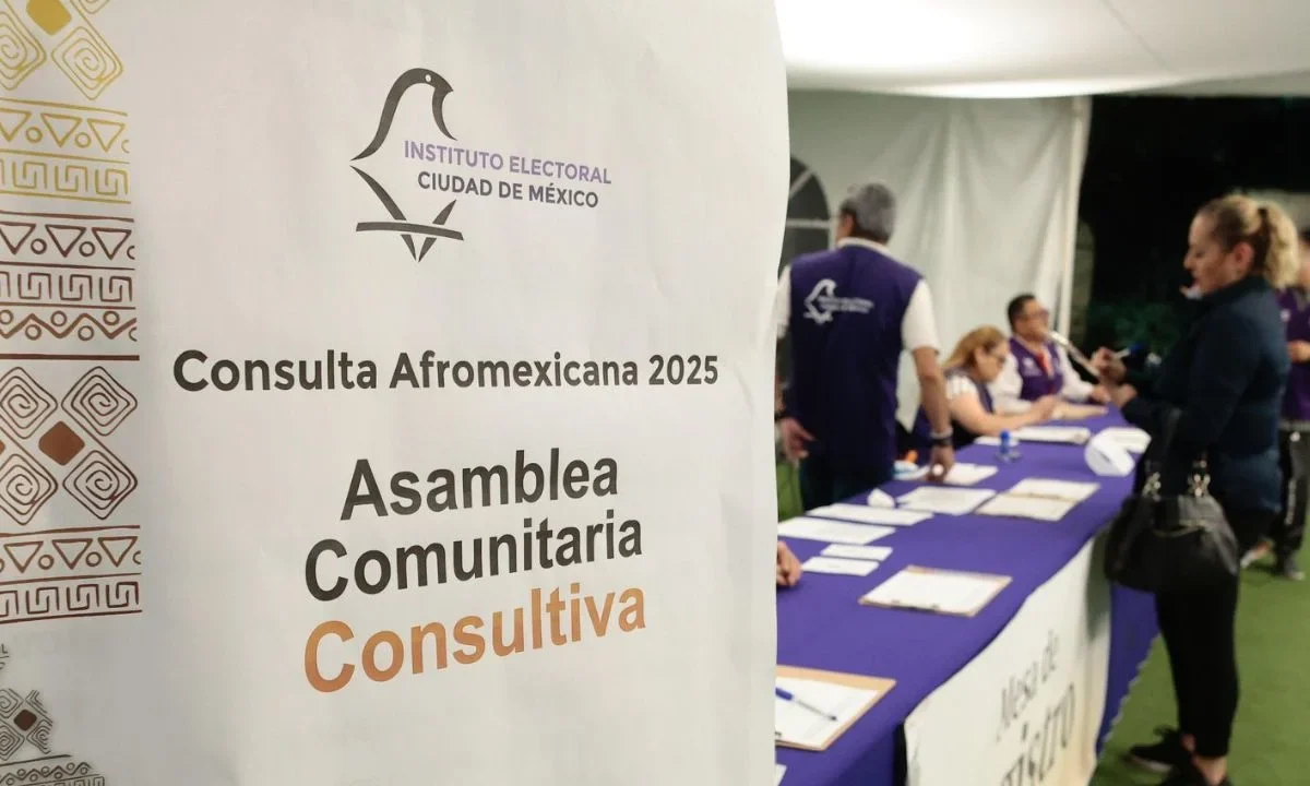 Intercambio. Para fortalecer los derechos político-electorales de esta comunidad, en el encuentro del IECM los participantes expresaron sus inquietudes, dudas y propuestas.