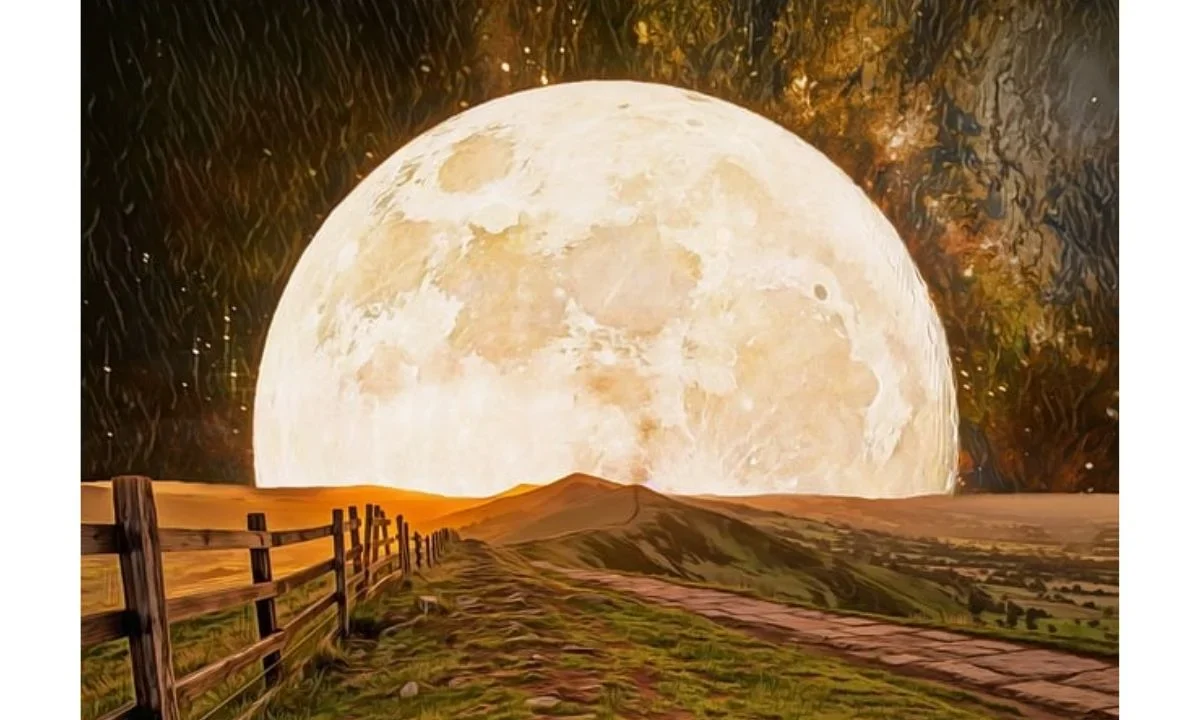 La Luna Llena de septiembre recibe el nombre de Luna de Cosecha o Luna de Maíz.