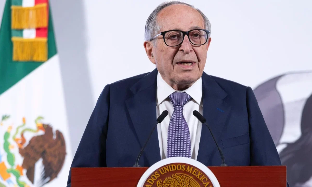 Prevención. El secretario de Saludo hizo el llamado a la población a completar los esquemas de vacunación en la batalla contra el sarampión