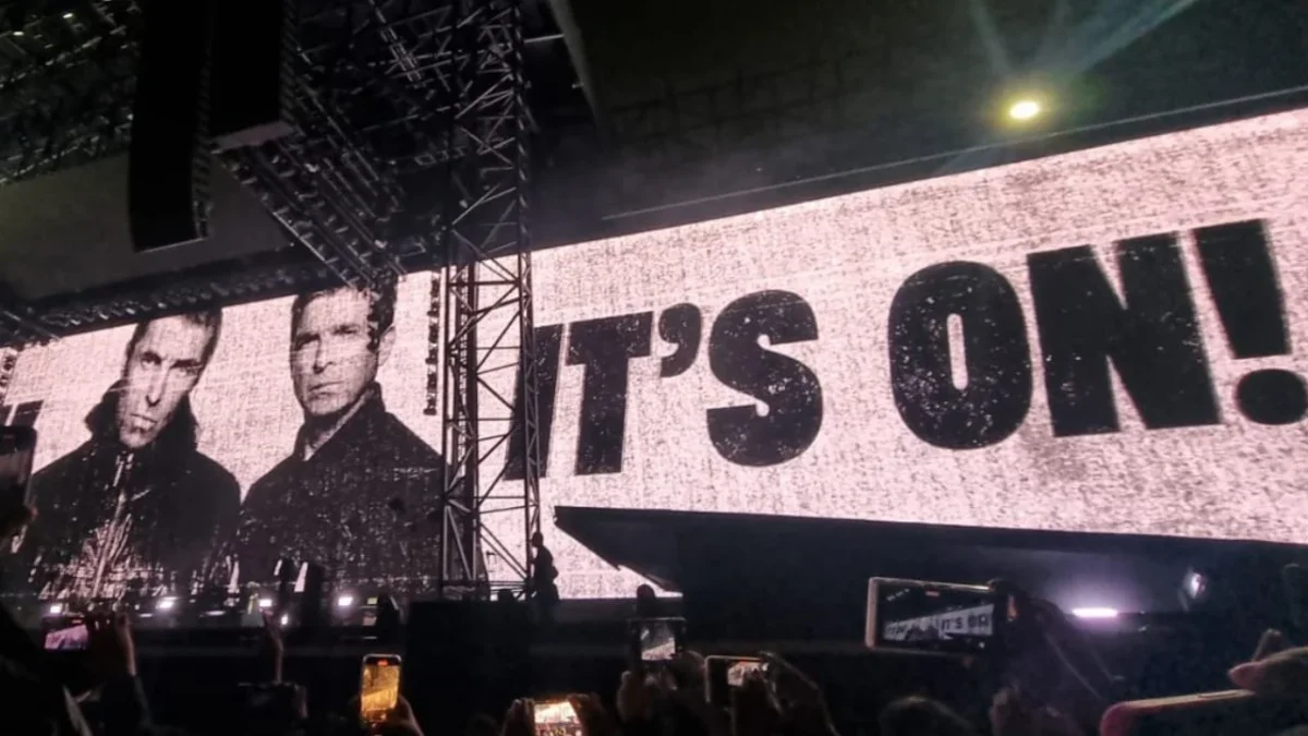 El Estadio GNP se convirtió en el epicentro de un encuentro intergeneracional donde miles de fans de Oasis corearon los himnos de la banda británica.