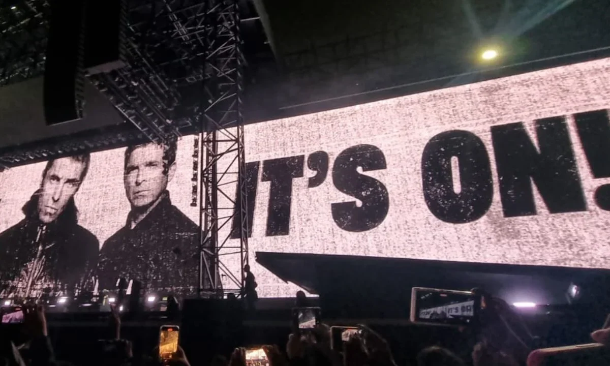El Estadio GNP se convirtió en el epicentro de un encuentro intergeneracional donde miles de fans de Oasis corearon los himnos de la banda británica.