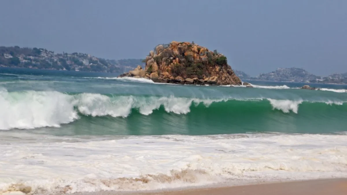 El Mar de Fondo es un fenómeno natural recurrente en el Pacífico mexicano