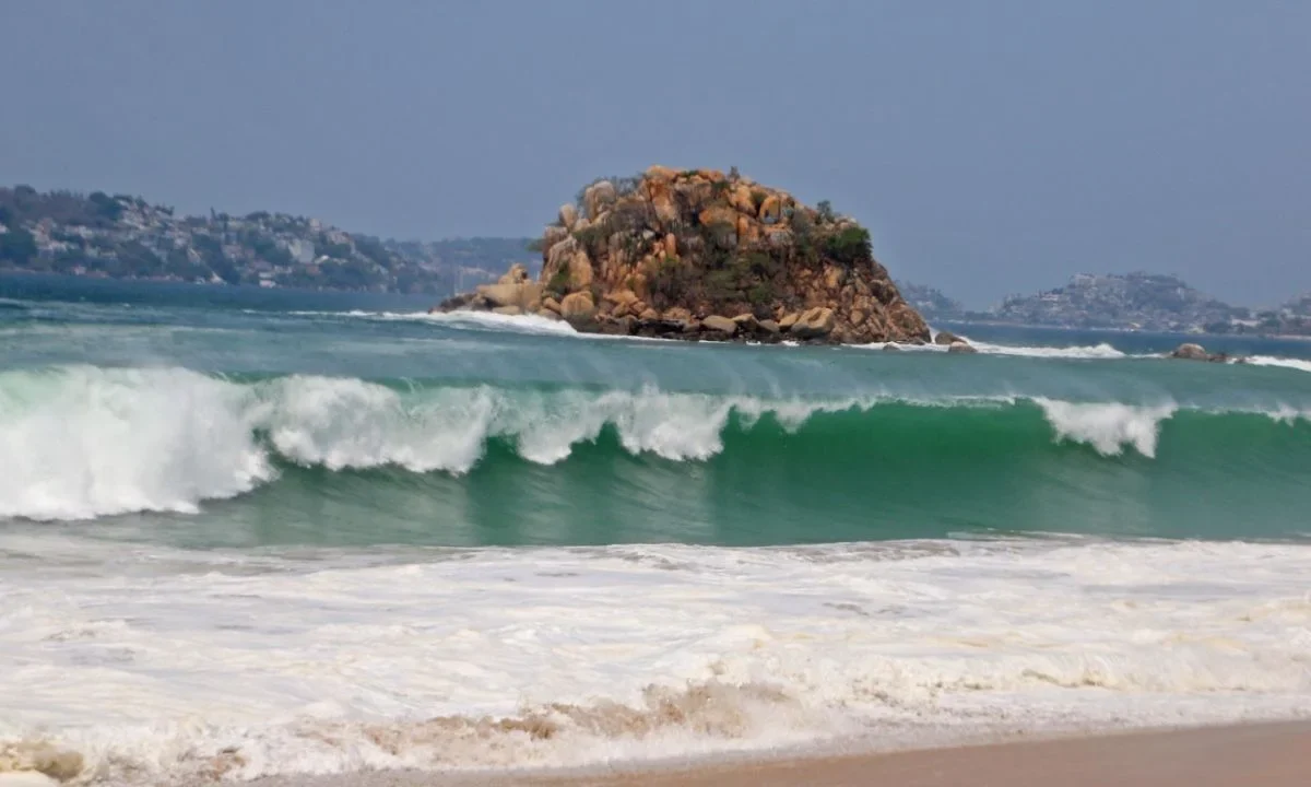 El Mar de Fondo es un fenómeno natural recurrente en el Pacífico mexicano