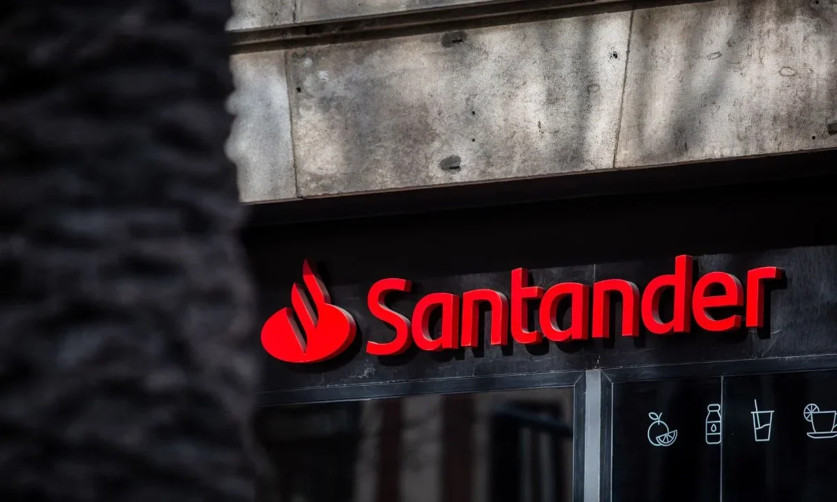 El MTU que implementará Santander, es un mecanismo de seguridad que permitirá a los clientes establecer un límite máximo de transacciones digitales
