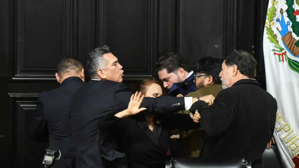 'Se lo merecía', señala gobernador de Coahuila sobre golpes a Noroña