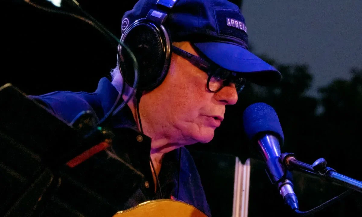 El cantante cubano Silvio Rodríguez se presenta en su primera parada de la gira latinoamericana en La Habana el 19 de septiembre de 2025