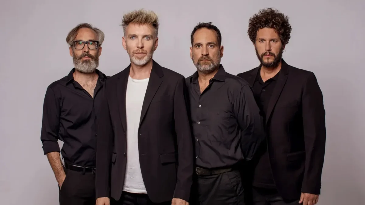 Elefantes arrancó en México la gira por los 25 años de Azul, un reencuentro con la nostalgia y la madurez artística del grupo