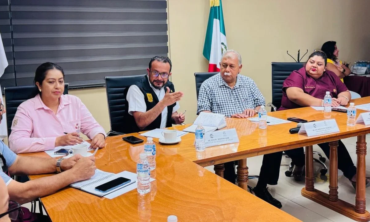 Servicios de Salud y y Consejo Coordinador Empresarial de Carmen acordaron impulsar cobertura de vacunación.