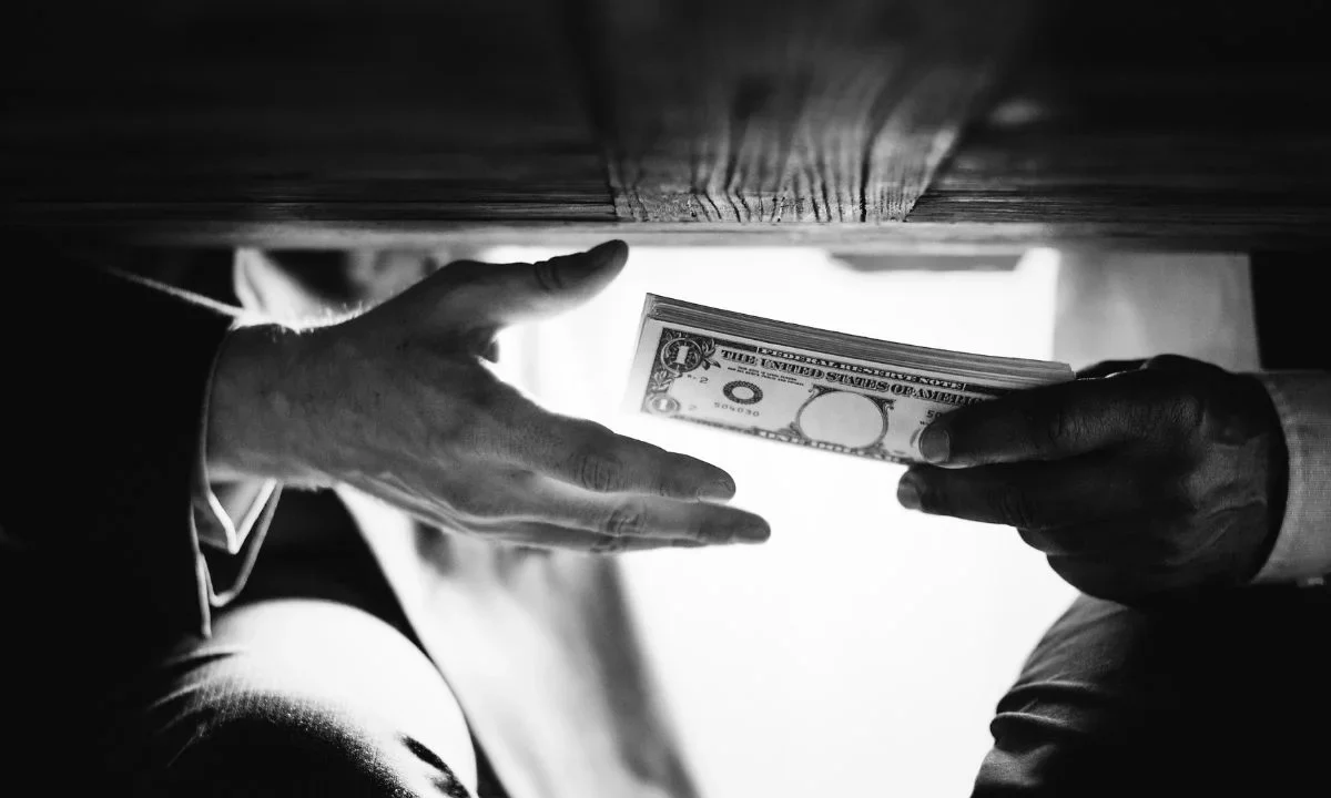 La plataforma XY Booster habría captado hasta 2 mil millones de pesos de inversionistas particulares a través de promesas de rendimientos.