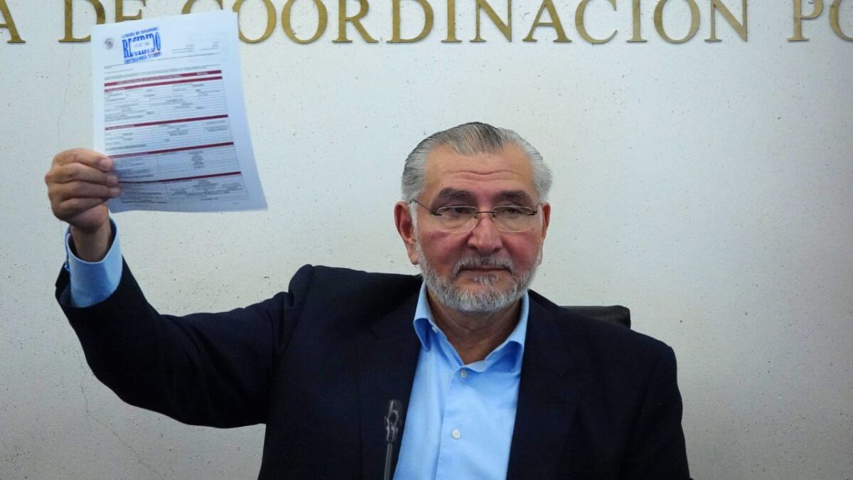 Vive de sus rentas y solo declara dos propiedades: Adán Augusto López informó que obtuvo ingresos extras a su labor gubernamental.