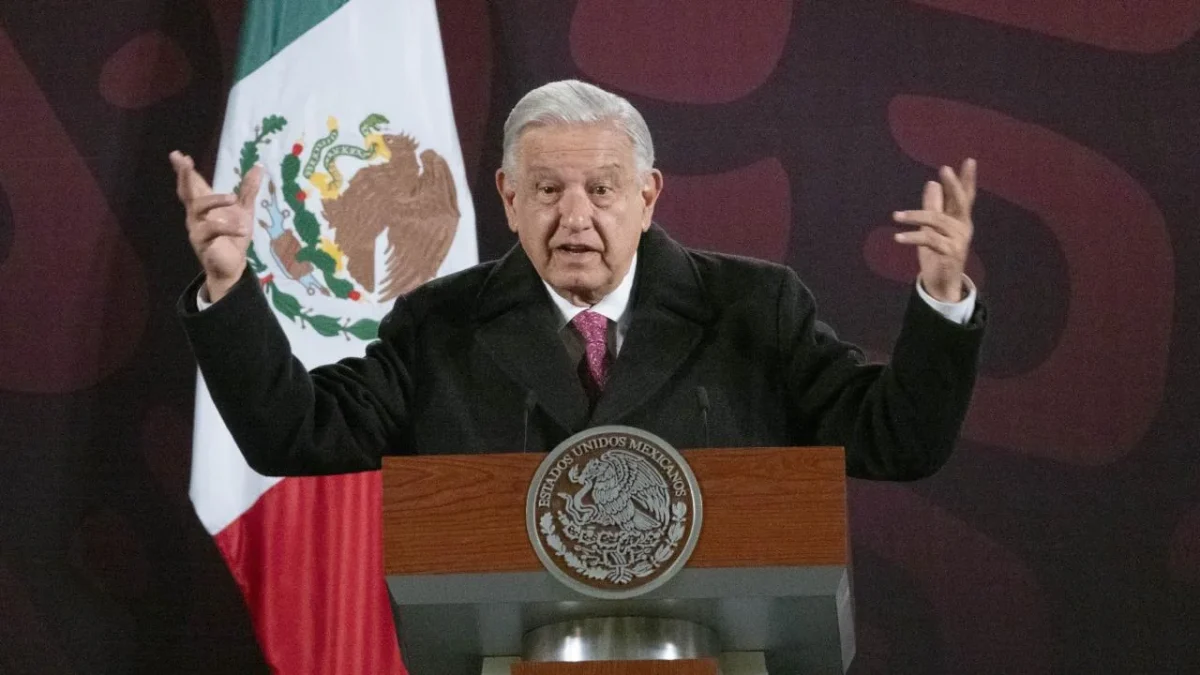 El senador Adán Augusto recomienda a la Oposición pedir un milagro para que se investigue a AMLO, por el huachicol fiscal.