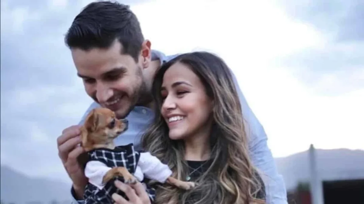 Adrián Marcelo habló sin filtros sobre la crisis con su esposa Karina Puente, desatando rumores de un posible divorcio.
