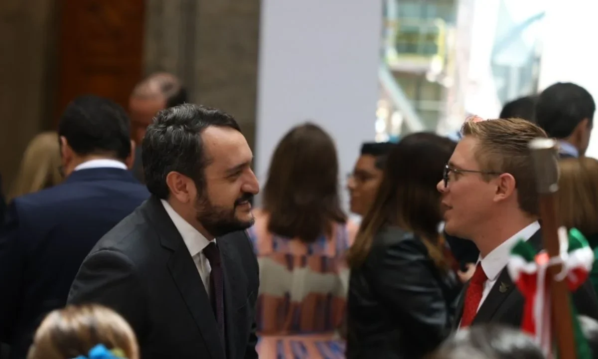 Reaparece Andy López Beltrán en Informe de Gobierno de Sheinbaum