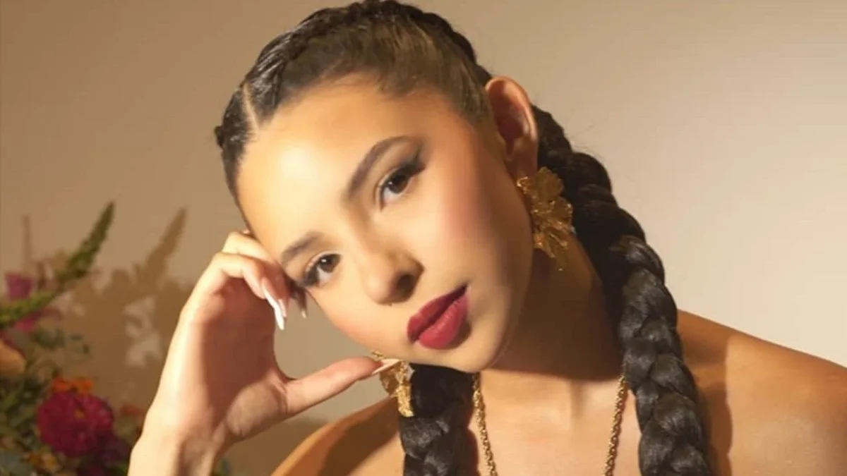 Ángela Aguilar cancela conciertos en EU, señalan baja venta de boletos