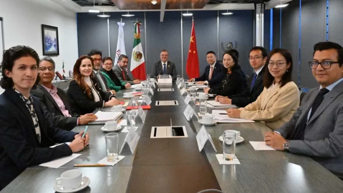 Marcelo Ebrard indicó que abordaron temas relacionados con los aranceles y el desequilibrio comercial entre México y China.