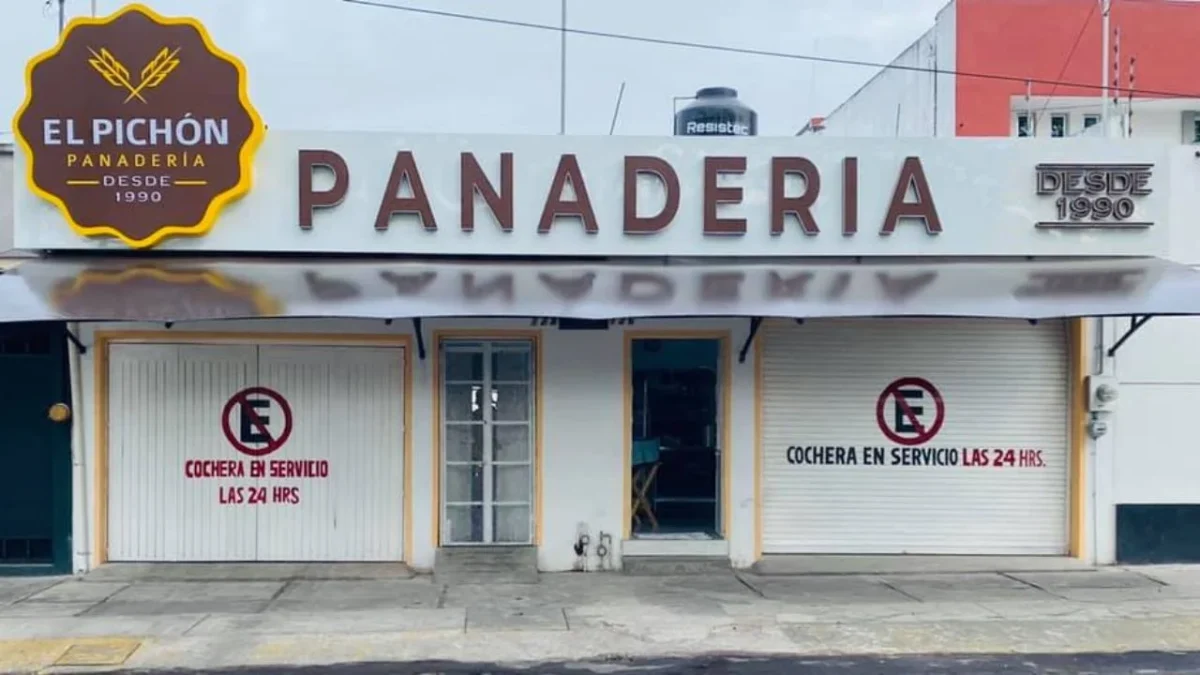 Cinco hombres y una mujer fueron asesinados mientras trabajaban en una panadería en Colima, por sujetos armados que irrumpieron en el local.