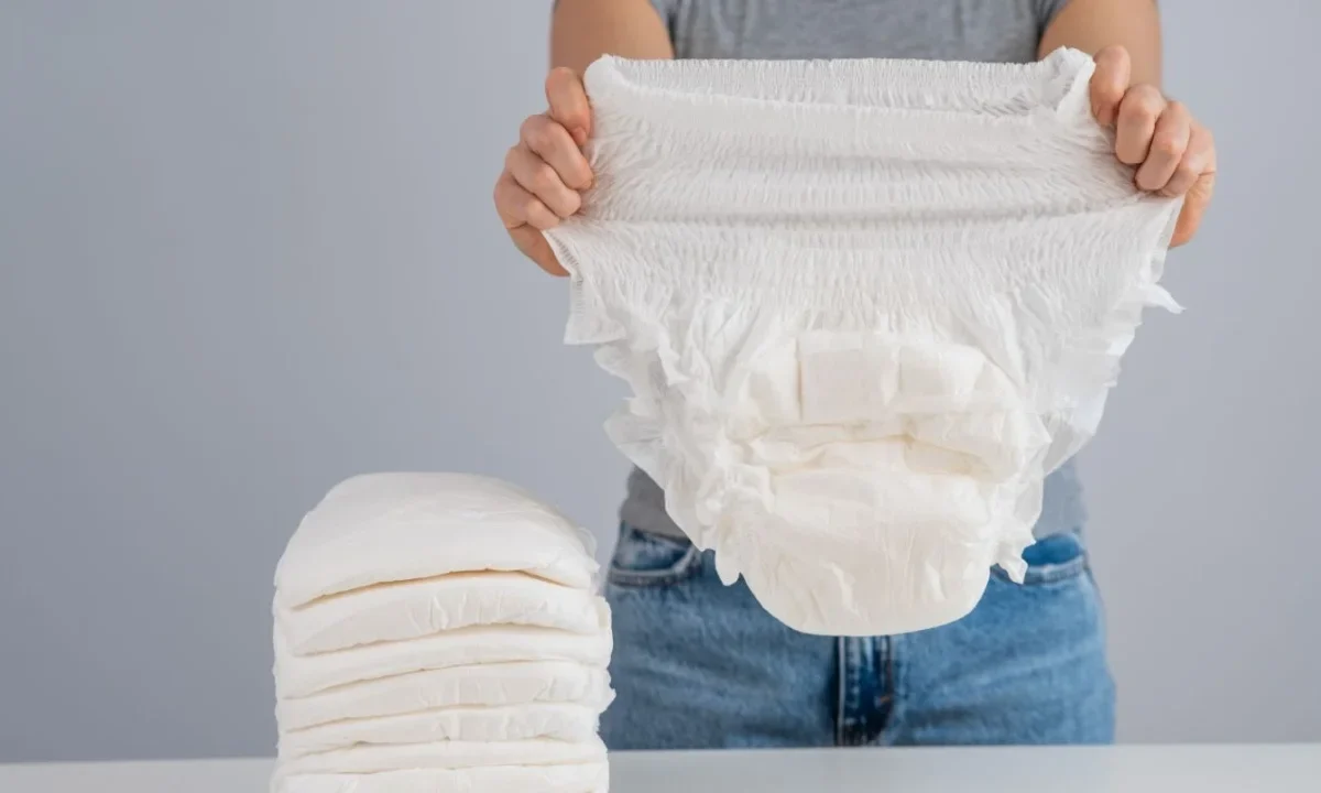 Pañal para adulto: distintos tipos ofrecen discreción, seguridad y absorción adecuada para mejorar la calidad de vida diaria.