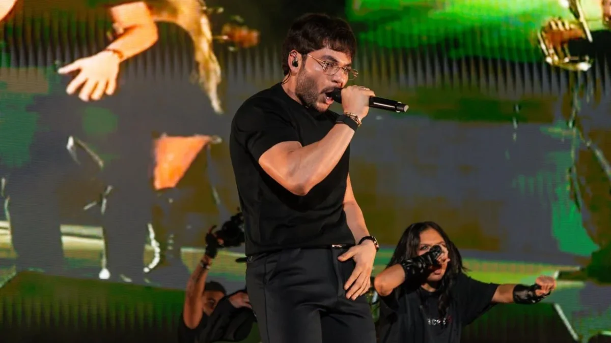 El primer concierto de Tito Double P en el Palacio Nacional inició con el corrido tumbado titulado “El Lokeron”, tema consentido de sus fans.