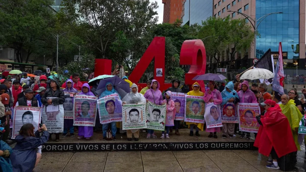 La Canaco CDMX reporta pérdidas económicas por más de 21 mdp tras la marcha por Ayotzinapa.