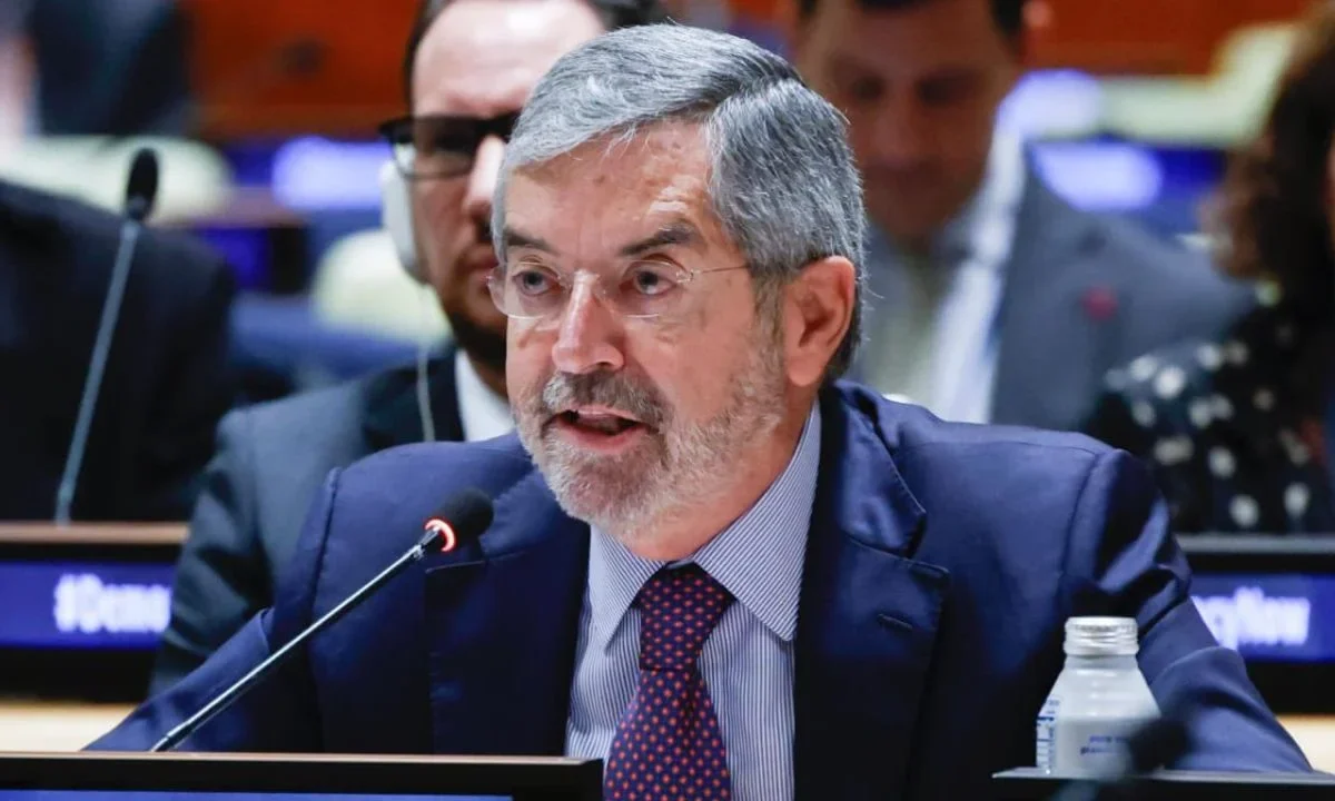 Juan Ramón de la Fuente expresó que criminalizar a los migrantes es inadmisible ya que se pasan por alto sus derechos y se deben defender.