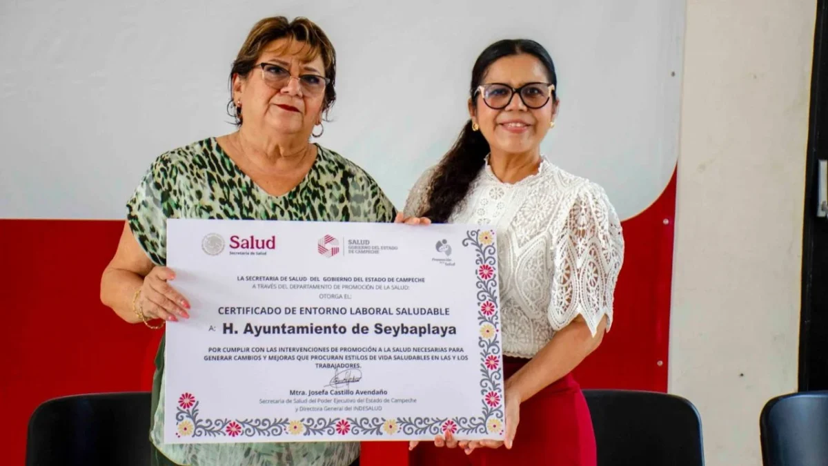 El reconocimiento se entregó a instituciones de Seybaplaya que promueven y protegen la salud, seguridad y bienestar de los trabajadores.