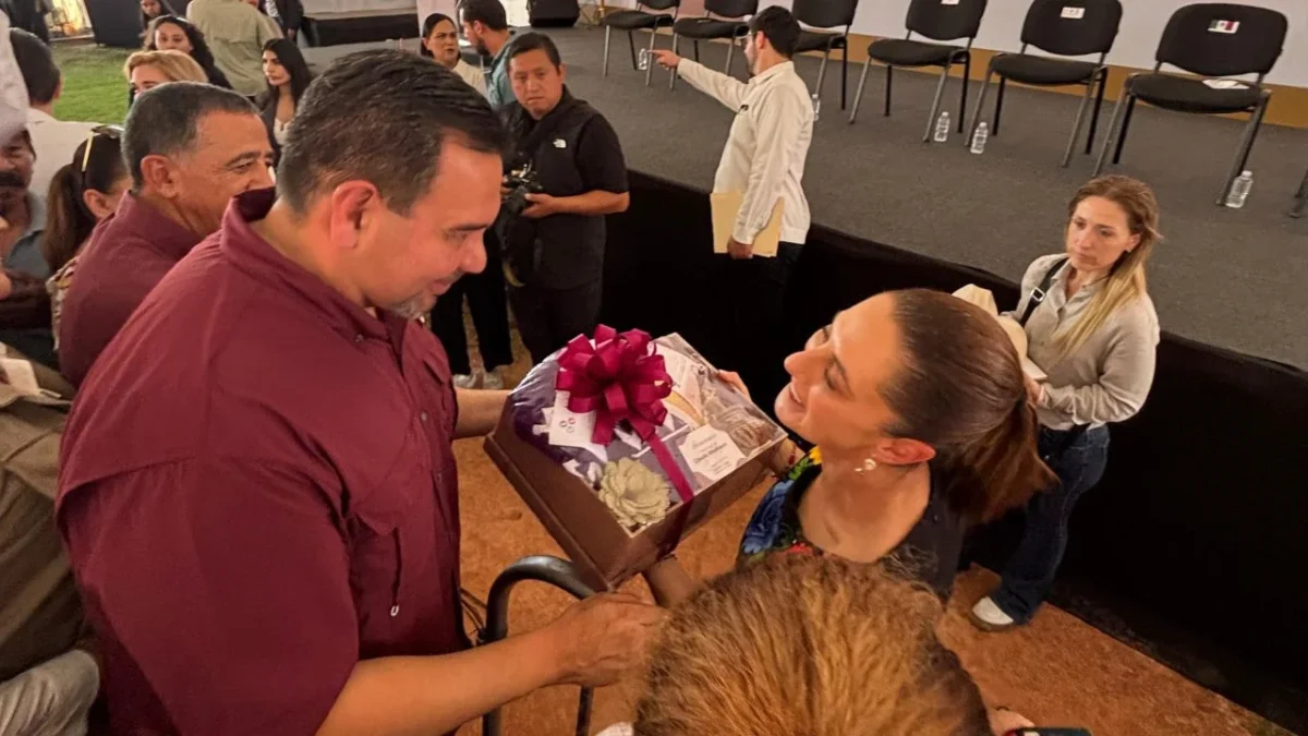 La presidenta Claudia Sheinbaum resaltó los avances en educación y vivienda en Ciudad Juárez y la frontera durante su primer año de gobierno.