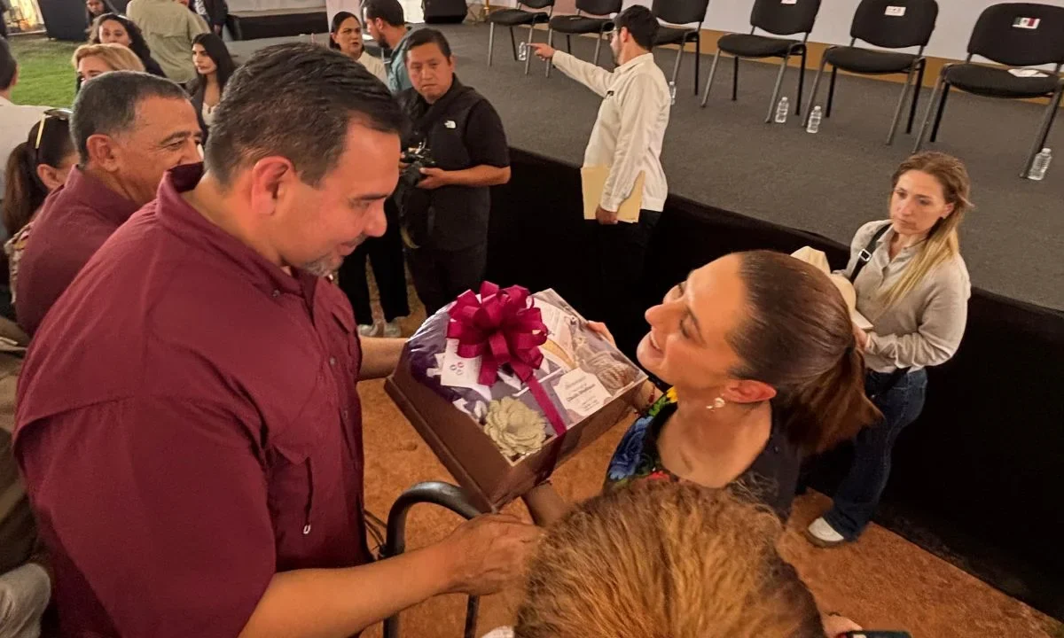 La presidenta Claudia Sheinbaum resaltó los avances en educación y vivienda en Ciudad Juárez y la frontera durante su primer año de gobierno.