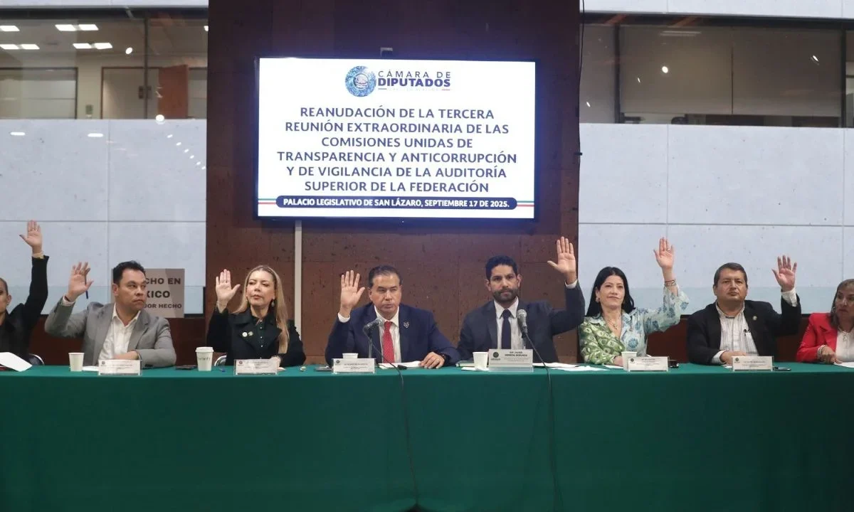 Comisiones aprobaron acuerdo que establece que 18 personas cumplieron con requisitos para buscar la titularidad del Órgano Interno de Control de la FGR.
