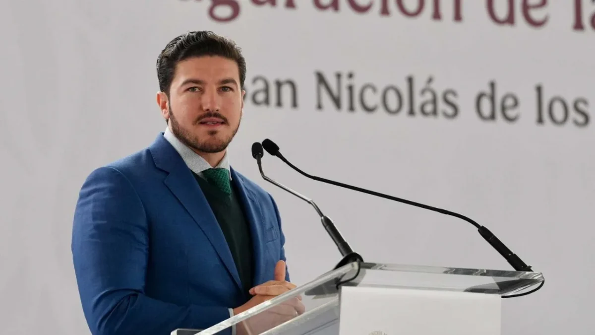 Ante las críticas, Samuel García ha señalado que “Nuevo León es de los pocos estados que seguimos en verde” en temas fiscales.