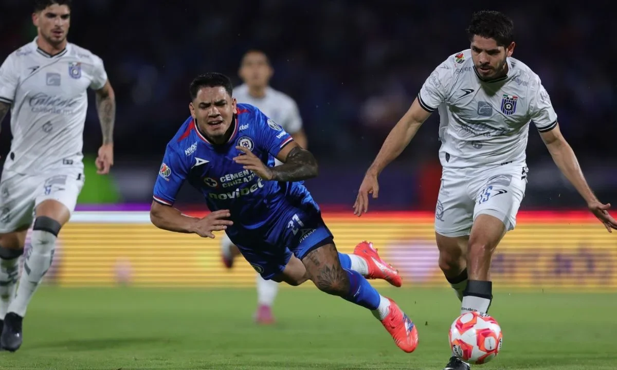 Cruz Azul mantiene el invicto en el Apertura 2025 con empate ante Querétaro dentro de la jornada 10.