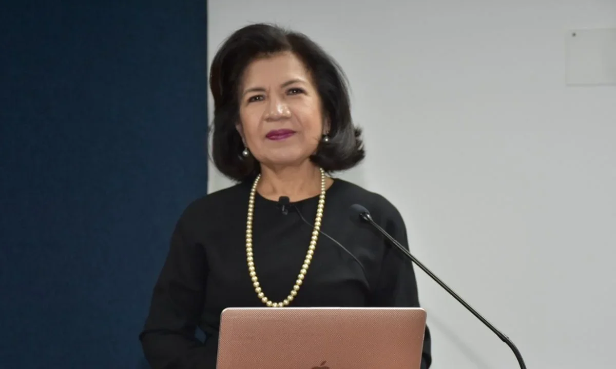 Contadora Virginia Ríos, integrante de la Comisión Técnica de investigación Fiscal del Colegio de Contadores Públicos de México, recomienda deducir la colegiatura.