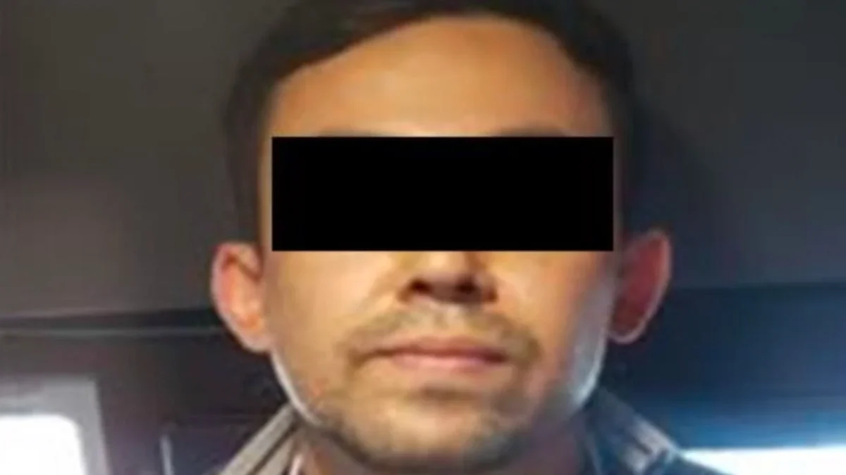 Elementos de la Defensa detuvieron a Oscar 'N', principal lavador de dinero del CJNG, en el AICM.
