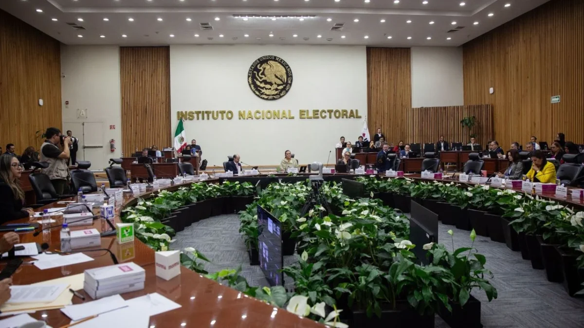 Defienden consejerías del INE su libertad para votar asuntos sin ser sancionados