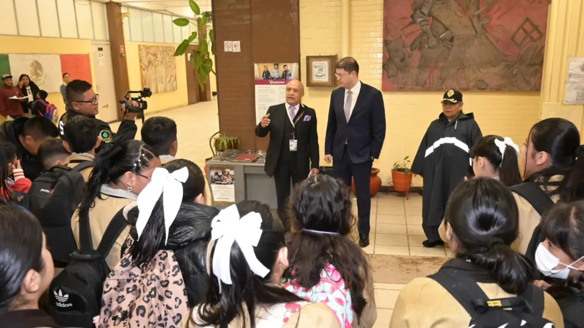 La SSC capitalina desplegó 15 mil policías en el operativo “regreso a clases 2025” en las 16 alcaldías.