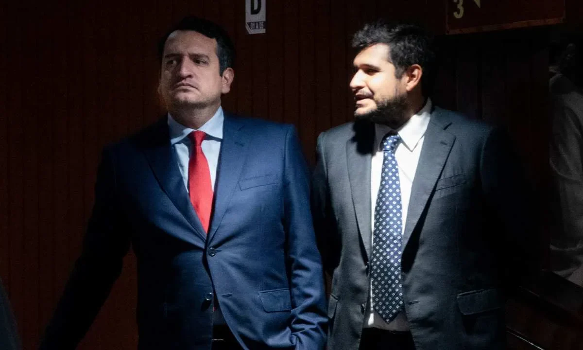 Difieren audiencia por juicio de amparo que involucra a hijos de AMLO; lo fijan hasta el mes de octubre.