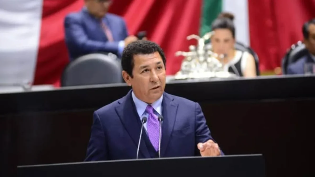 El diputado Mario Alberto López Hernández negó que su Visa para ingresar a Estados Unidos haya sido revocada.