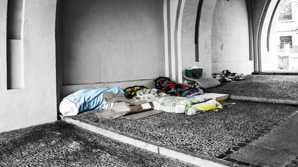 Persona en situación de calle en Puebla, de origen chiapaneco, fue agredido y le robaron su ropa.