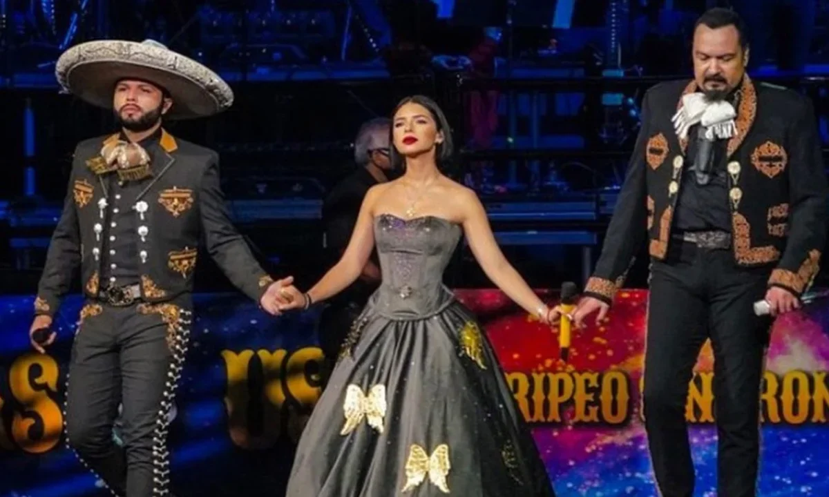 Los Aguilar están en el Grito de Independencia en Guadalajara.