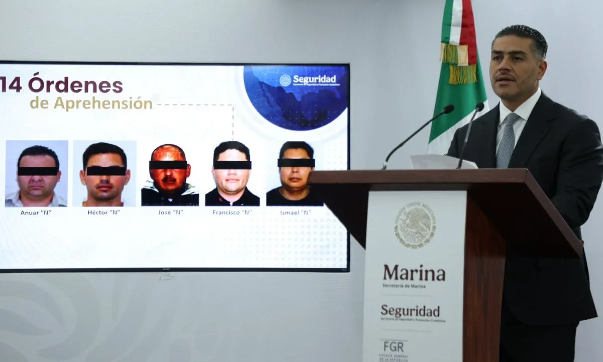 Omar García Harfuch, secretario de Seguridad, defendió el domingo la labor del almirante Rafael Ojeda (tío político del vicealmirante Farías, actualmente detenido) cuando fue titular de la Semar.