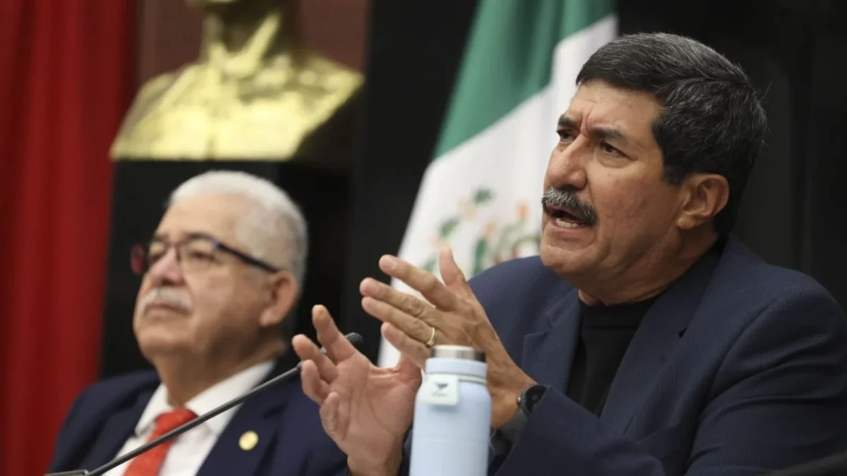 El senador morenista Javier Corral advirtió que es inevitable que modifiquen la iniciativa de reforma a la Ley de Amparo.