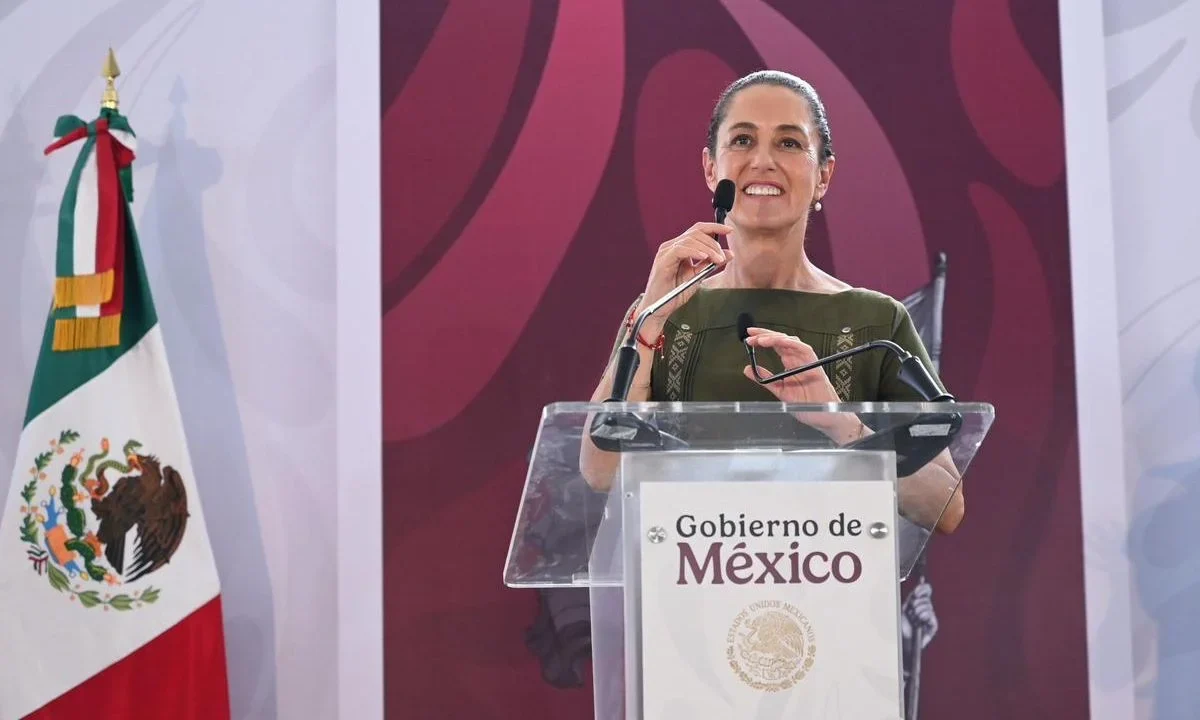 Desde Quintana Roo, la presidenta Claudia Sheinbaum refrendó su compromiso de mantenerse cercana al pueblo de México.