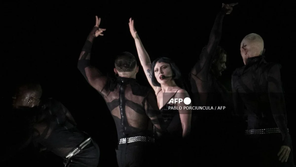 La cantante Lady Gaga anunció la expansión de su tour The Mayhem Ball.