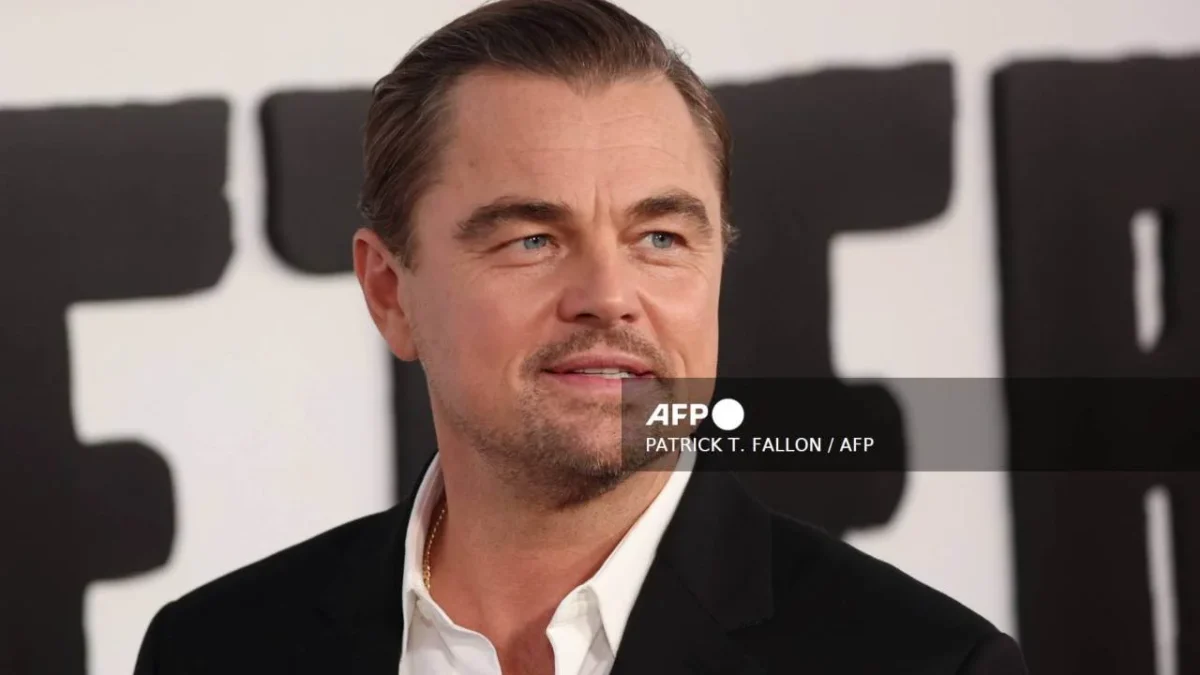 Leonardo DiCaprio protagoniza la película "Una batalla tras otra", la cual se estrena el 26 de septiembre.