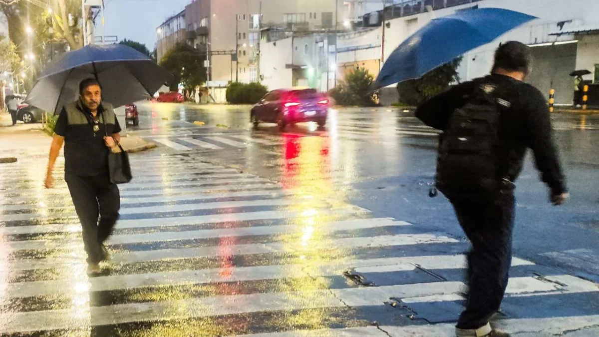 Las fuertes lluvias de este miércoles 3 de septiembre dejaron un saldo de 44 encharcamientos, 34 árboles caídos y un deslizamiento en la CDMX.