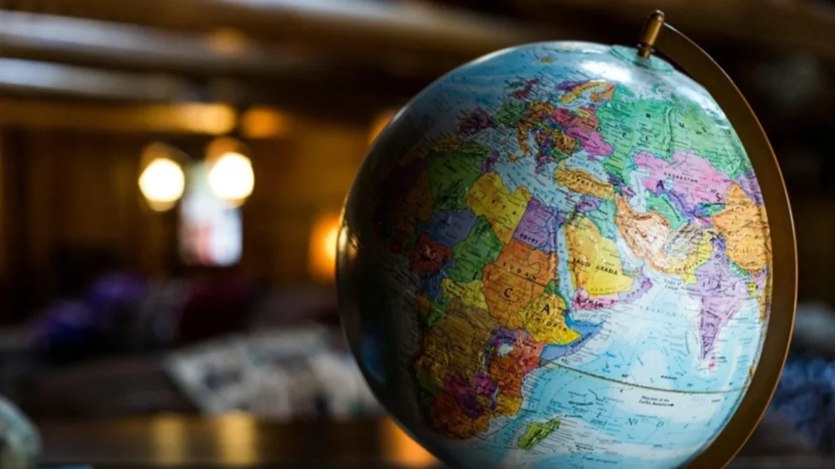 Explorar el mapa de Europa ayuda a entender la relación entre la geografía, la historia y la diversidad cultural.