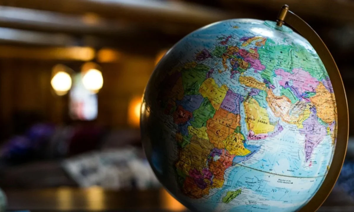 Explorar el mapa de Europa ayuda a entender la relación entre la geografía, la historia y la diversidad cultural.