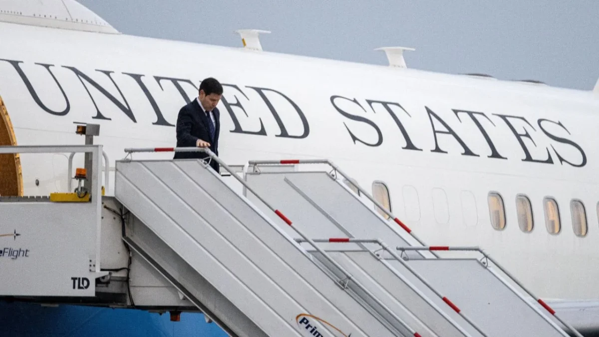 Marco Rubio, secretario de Estado de EU, arribo al AIFA; mañana se reúne con la presidenta Claudia Sheinbaum.
